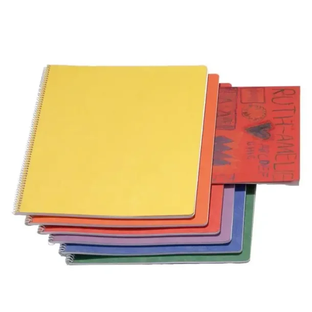 Periodeh�fte h�jformat<br />24 x 32 cm, spiralryg<br />m/ melleml�gspapir 