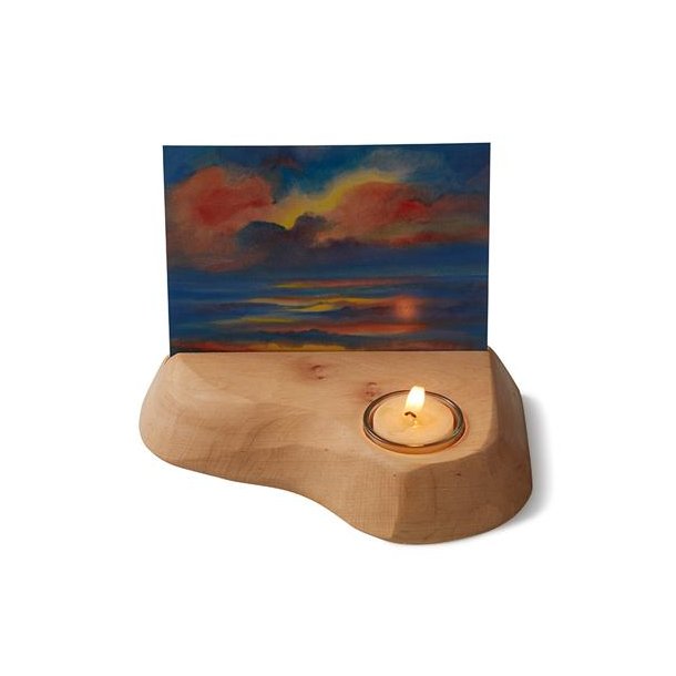 Kortholder af tr m/ fyrfadslys